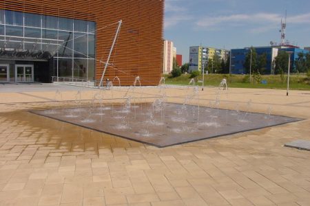 fontana_poprad_1_aquaslovakia.jpg